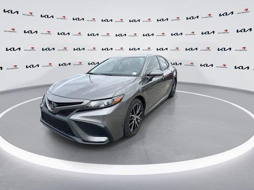 Predawn Gray Mica 2024 Toyota Camry SE