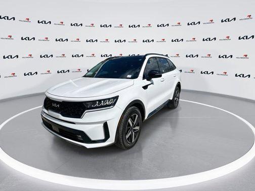 Glacial White Pearl 2023 Kia Sorento EX