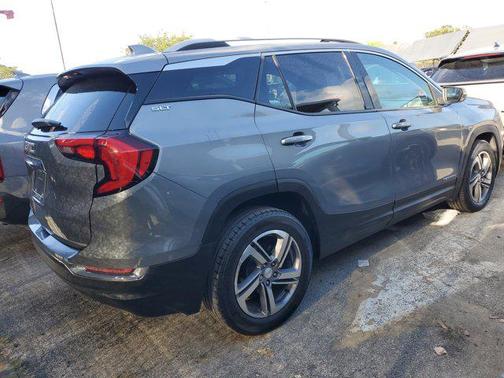 2021 GMC Terrain SLT
