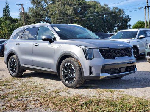 2025 Kia Sorento S