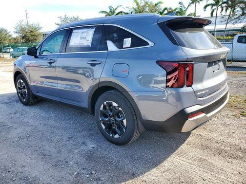 2025 Kia Sorento S
