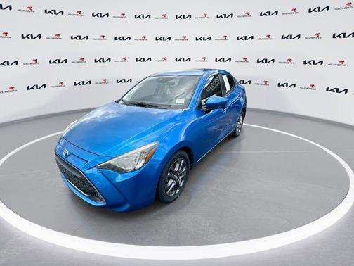 2019 Toyota Yaris Sedan LE