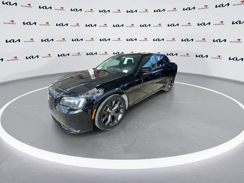 2021 Chrysler 300 Touring