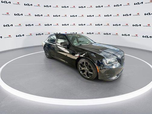 2021 Chrysler 300 Touring