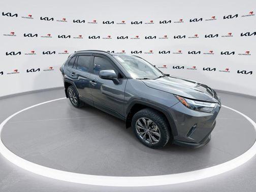 2022 Toyota RAV4 Hybrid XLE Premium