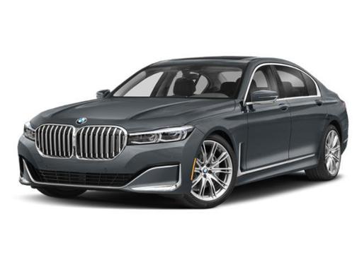 Bernina Grey Amber Effect Metallic 2022 BMW 740 i