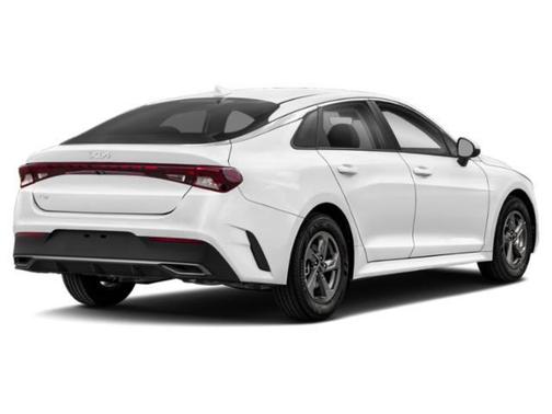 Ebony Black 2022 Kia K5 LXS