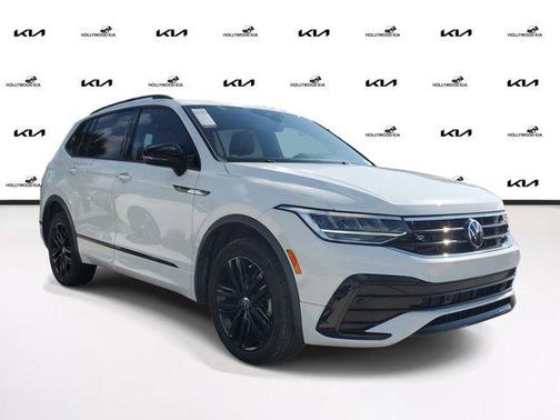 2022 Volkswagen Tiguan 2.0T SE R-Line Black