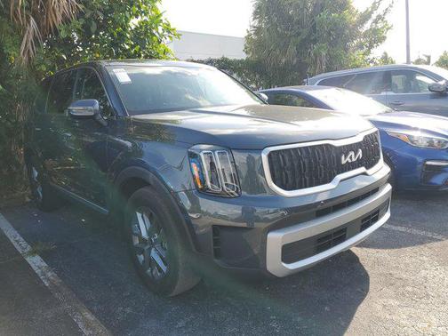 2023 Kia Telluride LX