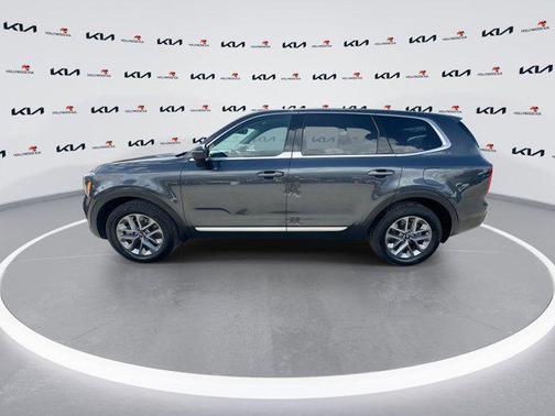 2023 Kia Telluride LX