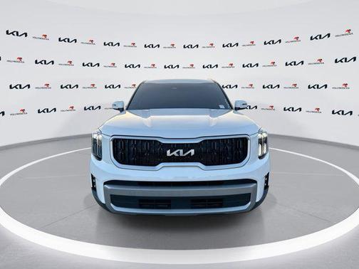 Glacial White Pearl 2023 Kia Telluride EX