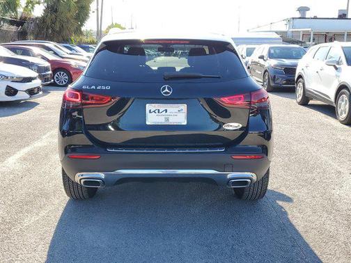 2022 Mercedes-Benz GLA 250 Base