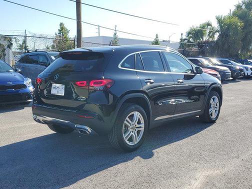 2022 Mercedes-Benz GLA 250 Base