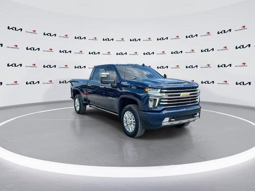 2022 Chevrolet Silverado 2500 High Country