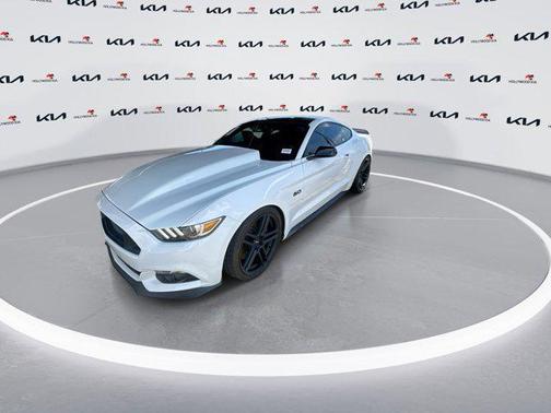 2017 Ford Mustang GT Premium
