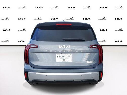 2024 Kia Telluride LX