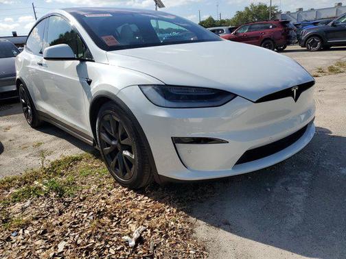 2022 Tesla Model X Plaid