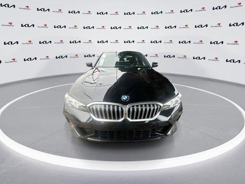 2025 BMW 330 i