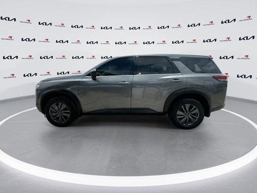 2024 Nissan Pathfinder S