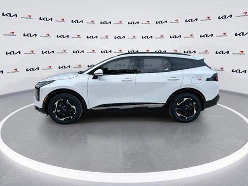 Glacial White Pearl 2026 Kia Sportage SX
