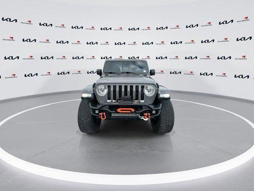 Sting-Gray Clearcoat 2021 Jeep Gladiator Overland