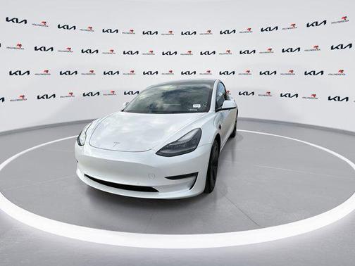2022 Tesla Model 3 Standard Range