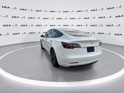2022 Tesla Model 3 Standard Range