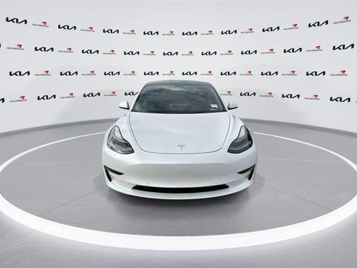 2022 Tesla Model 3 Standard Range