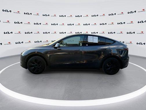 2024 Tesla Model Y Long Range Single Motor Rear-Wheel Drive