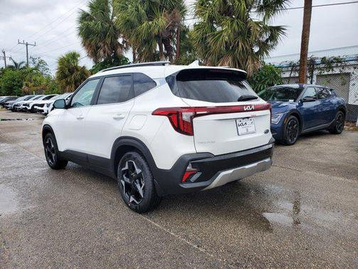 2025 Kia Seltos EX