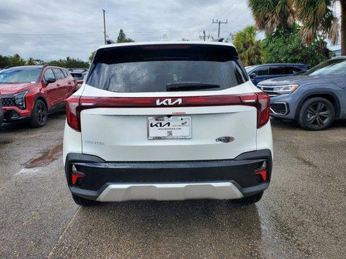 2025 Kia Seltos EX