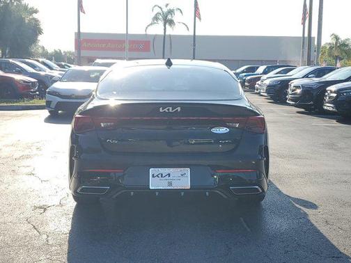 2022 Kia K5 GT-Line