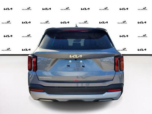 2025 Kia Sorento LX