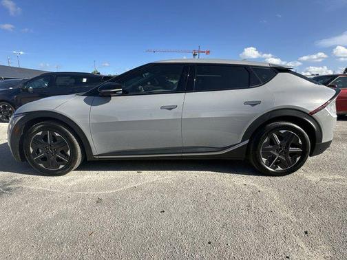 2025 Kia EV6 Light Long Range