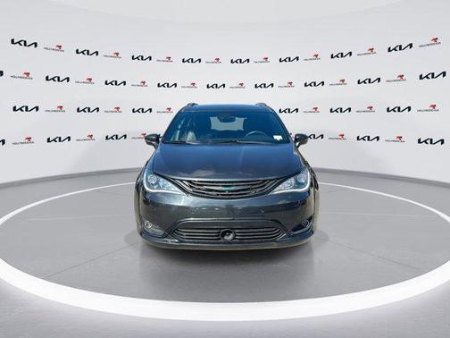 2019 Chrysler Pacifica Hybrid Limited