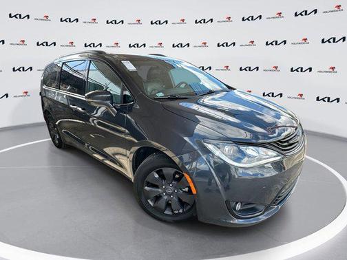 2019 Chrysler Pacifica Hybrid Limited