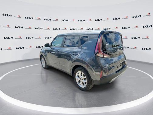 Gravity Gray 2024 Kia Soul S