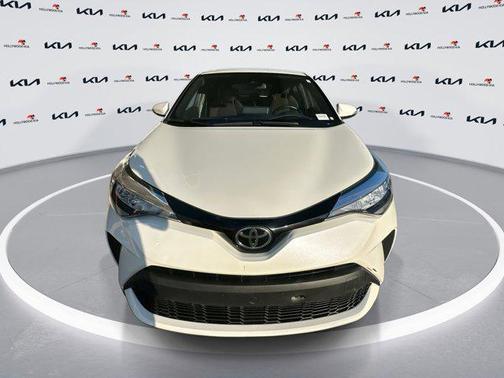 2021 Toyota C-HR XLE