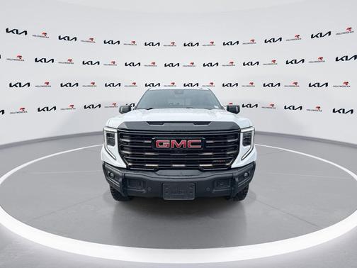 Summit White 2024 GMC Sierra 1500 AT4X