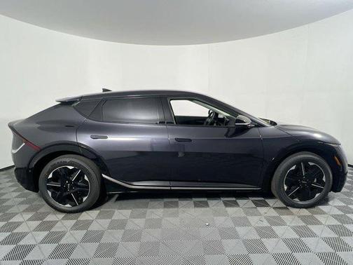 2025 Kia EV6 Wind