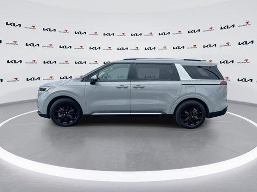 2024 Kia Carnival SX