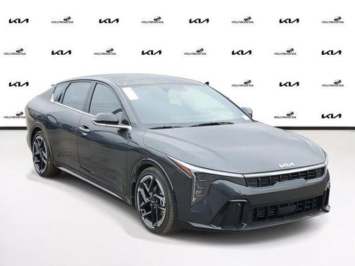 2025 Kia K4 GT-Line