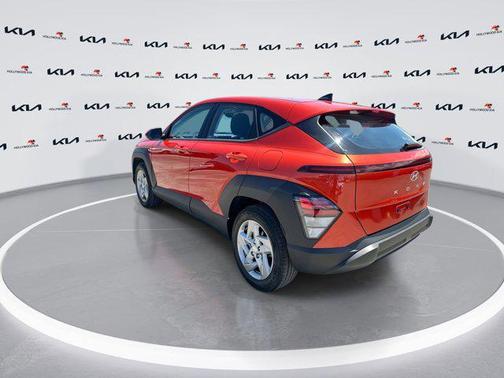 Soultronic Orange Pearl 2024 Hyundai KONA SE
