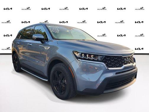 2022 Kia Sorento LX