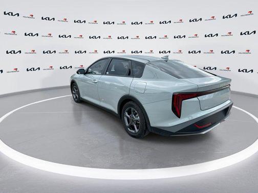 Morning Haze 2025 Kia K4 LXS