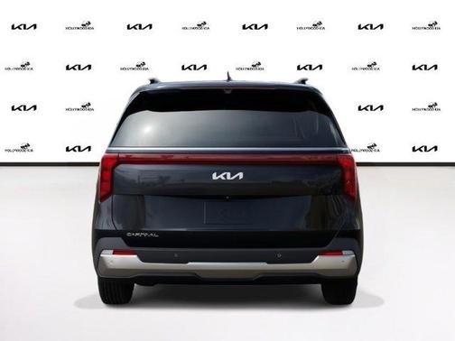 2025 Kia Carnival SX
