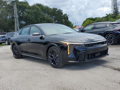 2025 Kia K4 GT-Line Turbo