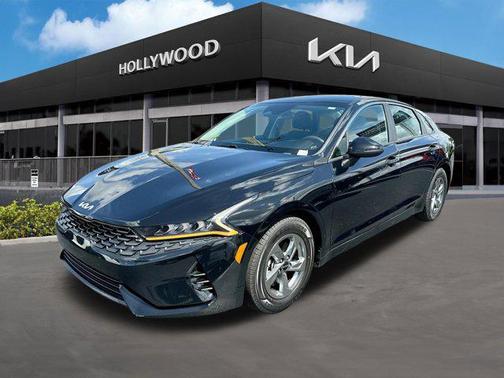 2022 Kia K5 LXS