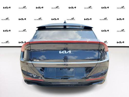 2025 Kia EV6 Wind