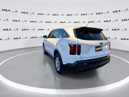 2021 Kia Sorento LX
